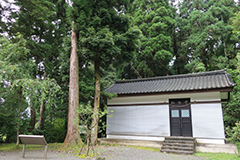 埴生護国八幡宮宝物殿